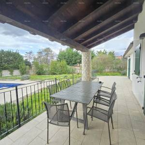 Blizina mjesta Marčane. Samostojeća kuća na velikoj parceli s grijanim bazenom!