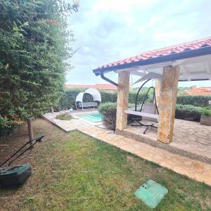 Blizina Pule ! Kuća s bazenom! Banjole. Volme.