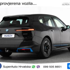 BMW iX 111.5 kWh xDrive50 523 KS, LASER+ACC+PANO+4xGR SJED+HEAD+MASAŽA+360