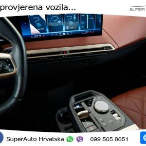 BMW iX 111.5 kWh xDrive50 523 KS, LASER+ACC+PANO+4xGR SJED+HEAD+MASAŽA+360