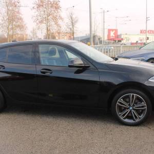 BMW serija 1 118i AUTOMATIK Sportline *LED, NAVIGACIJA, KAMERA*
