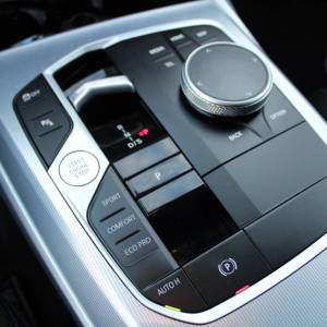 BMW serija 3 Touring 320d xDrive M-paket *LED, NAVIGACIJA, KAMERA*