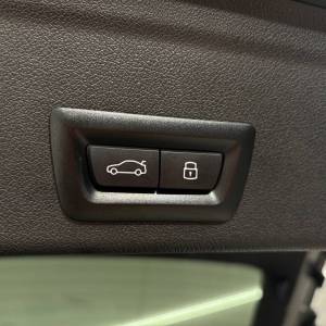 BMW X6 XDRIVE 30D - 3 godine jamstva