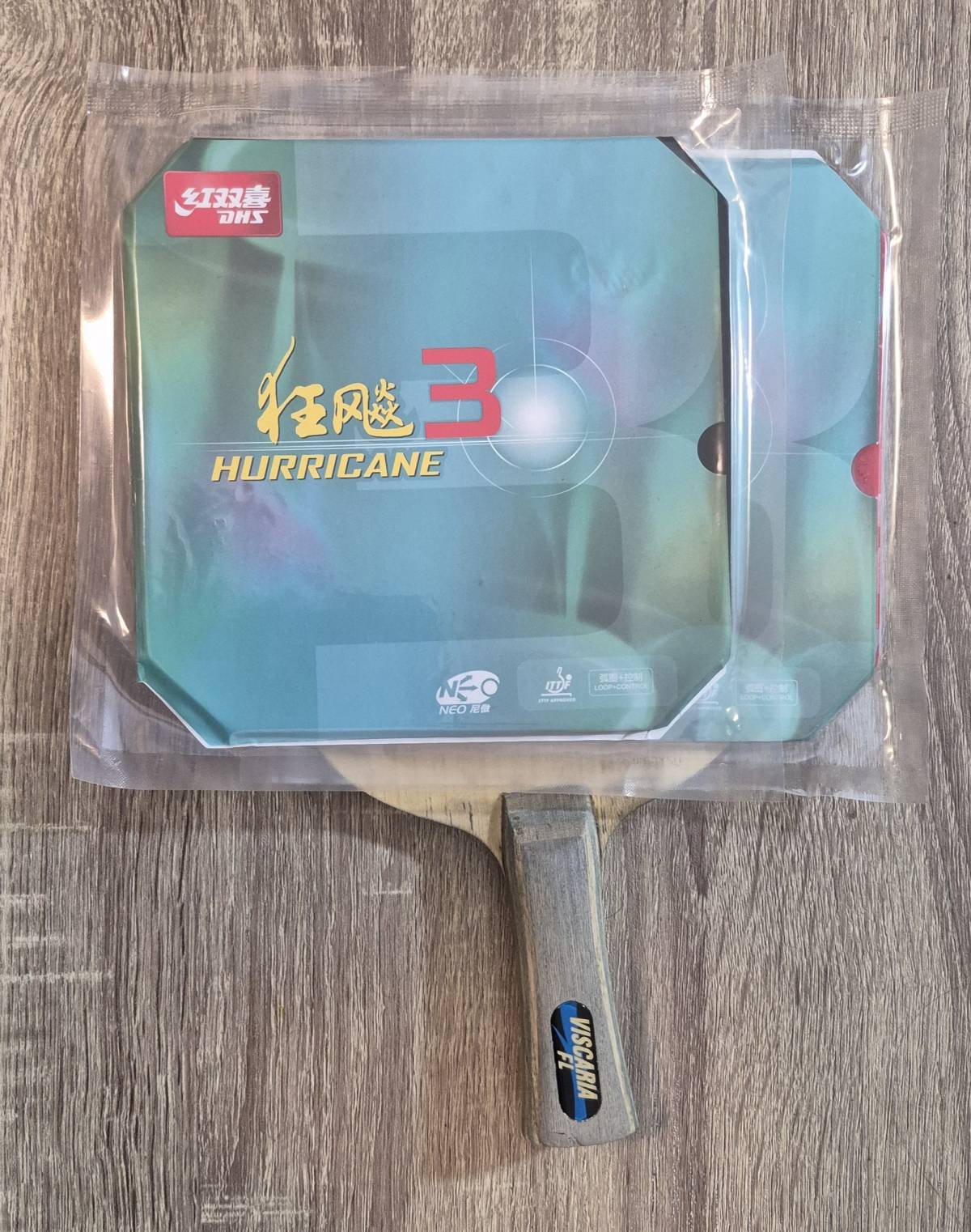 Butterfly Viscaria sa novim natjecateljskim Hurricane gumama