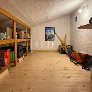 Buzdohanj dvosobni stan u novijoj zgradi