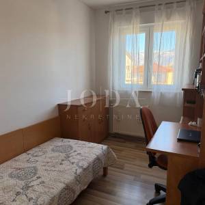 Buzdohanj dvosobni stan u novijoj zgradi