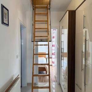 Buzdohanj dvosobni stan u novijoj zgradi