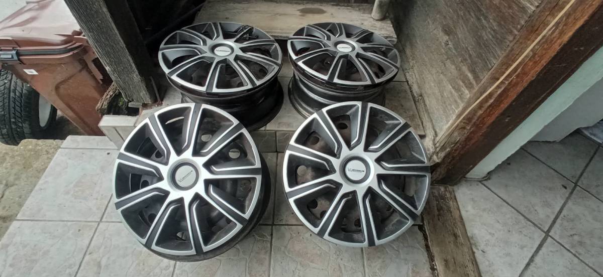 Čelične felge 15" rupe 5x110, 4 kom. + Michelin ratkape gratis