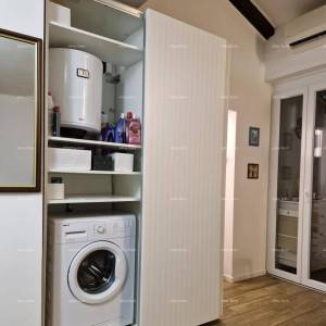 Červar-Porat, Prodaje se namješten stan – blizina mora