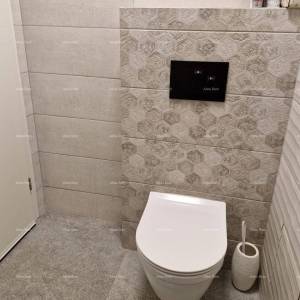 Červar-Porat, Prodaje se namješten stan – blizina mora