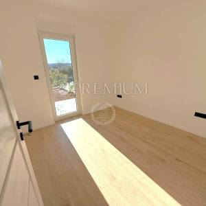 Čižići, novogradnja, apartman u prizemlju!