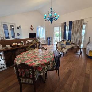 Cres, 120.98m2, 2s+db, lođa, pogled na more