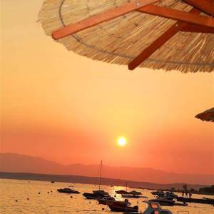 CRIKVENICA. HOTEL NA SAMOJ OBALI MORA!!