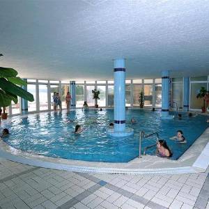 CRIKVENICA. HOTEL NA SAMOJ OBALI MORA!!