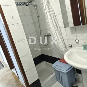 CRIKVENICA - Odličan stan s pogledom na more i parkirnim mjestom