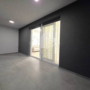 Dugoročni najam – moderan 2-soban stan u novogradnji, Bili Brig, Zadar