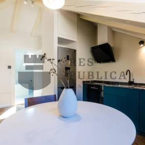 DVA APARTMANA U CENTRU GRADA