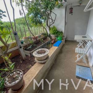 Dvojna kuća, poljsko imanje i maslinik uz more na Hvaru