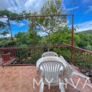 Dvojna kuća, poljsko imanje i maslinik uz more na Hvaru