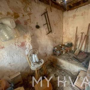 Dvojna Kuća sa kamenim Kućicama u Bogomolju