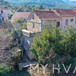 Dvojna kuća u Banskom Dolcu