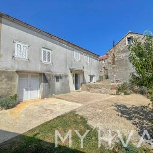 Dvojna Kuća u Gdinju