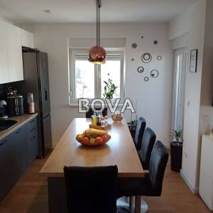 Dvosoban stan 52 m2 – Zadar *POGLED MORE* (ID-2579/E)