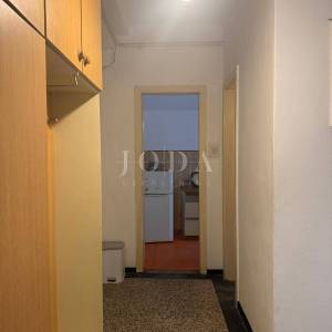 Dvosobni stan 62 m² – Stari grad Rijeka, balkon i pogled, par minuta od Korza