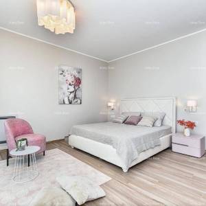 Fažana- Peroj- Prekrasna Vila sa bazenom s pogledom na more u blizini plaže