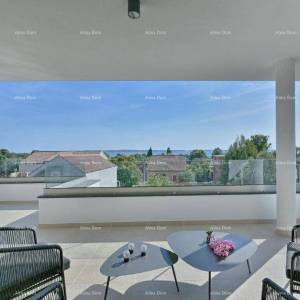 Fažana- Peroj- Prekrasna Vila sa bazenom s pogledom na more u blizini plaže