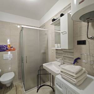 GORSKI KOTAR, LIČ - Kuća s dva stana okružena prirodom