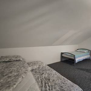 GORSKI KOTAR, LIČ - Kuća s dva stana okružena prirodom