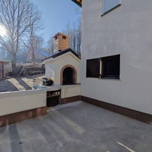 GORSKI KOTAR, LIČ - Kuća s dva stana okružena prirodom