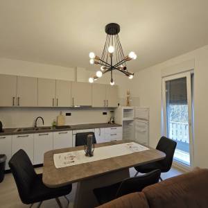 GORSKI KOTAR, LIČ - Kuća s dva stana okružena prirodom