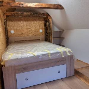 GORSKI KOTAR, LOKVE - Adaptirana kuća s dva stana