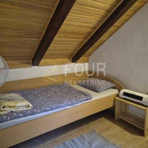 Gorski kotar, okolica Delnica, dvije kuće