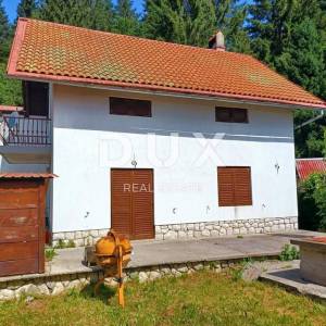 GORSKI KOTAR, SLJEME - Prostrana kuća na bajkovitoj lokaciji u prirodi