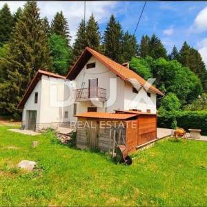 GORSKI KOTAR, SLJEME - Prostrana kuća na bajkovitoj lokaciji u prirodi