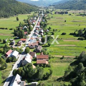GORSKI KOTAR, SUNGER- stara kuća + 2 gospodarska objekta + okoliš 9000m2 S GRAĐEVINSKOM DOZVOLOM!! 