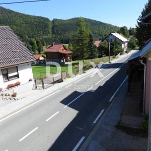 GORSKI KOTAR, SUNGER- stara kuća + 2 gospodarska objekta + okoliš 9000m2 S GRAĐEVINSKOM DOZVOLOM!! 