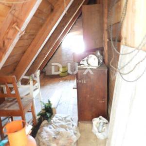GORSKI KOTAR, SUNGER- stara kuća + 2 gospodarska objekta + okoliš 9000m2 S GRAĐEVINSKOM DOZVOLOM!! 