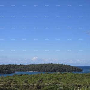 Građevinska parcela nedaleko od Pule! Pogled more!