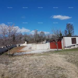 Građevinska parcela sa građevinskom dozvolom za prizemnicu!