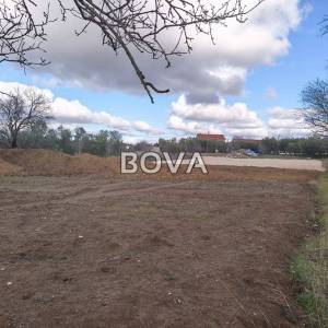 Građevinski teren 2500 m2 – Zemunik Donji *Uz prometnicu* (ID-2582/E)