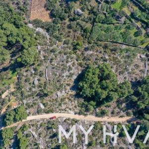 Građevinsko zemljiše u Vrisniku sa pogledom na more