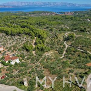 Građevinsko zemljište na ulazu u Vrisnik