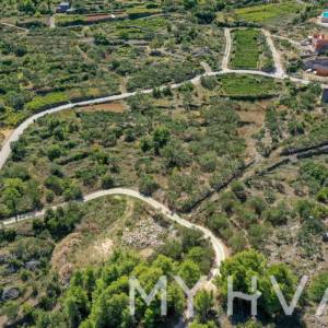 Građevinsko zemljište na ulazu u Vrisnik