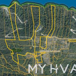 Građevinsko zemljište sa kamenom kućom u Zagradaću