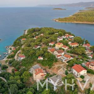 Građevinsko zemljište u Basini