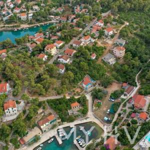 Građevinsko zemljište u Basini